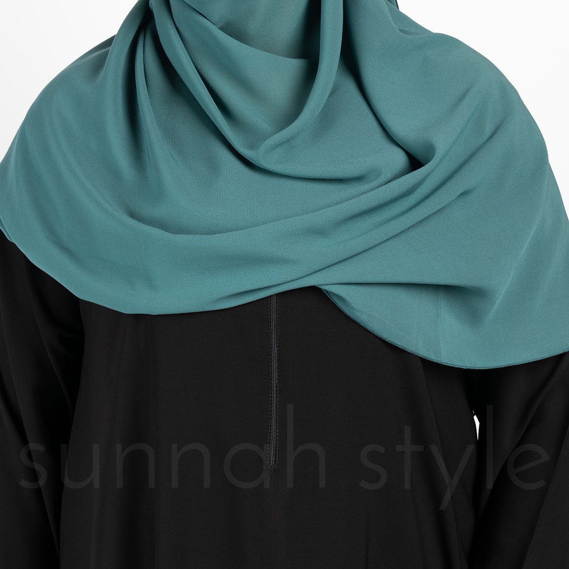 Sunnah Style Plain Closed Abaya Slim Black
